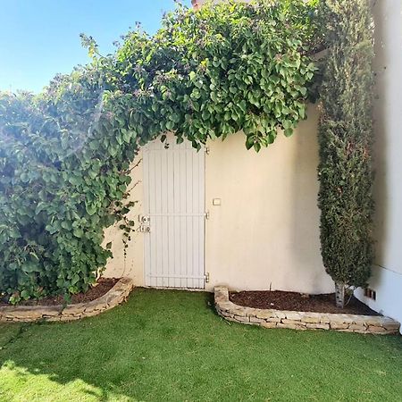 Superbe Villa-Domaine Avec Golf Piscine Et Tennis Saint-Cyr-sur-Mer Luaran gambar