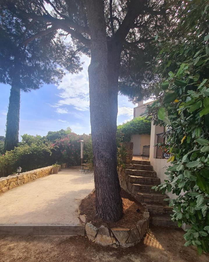 Superbe Villa-Domaine Avec Golf Piscine Et Tennis Saint-Cyr-sur-Mer Luaran gambar