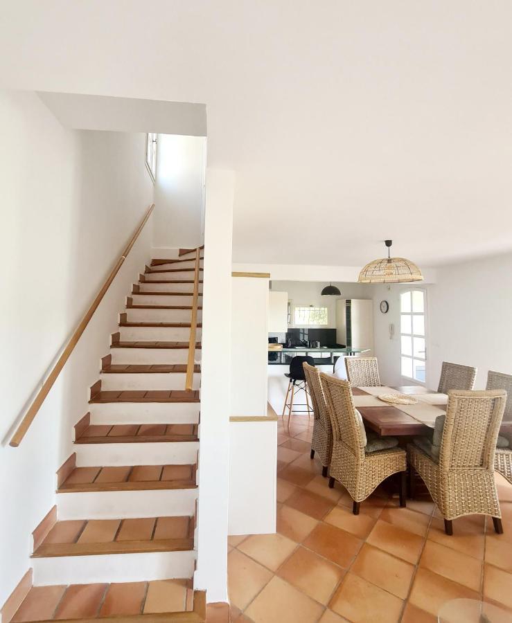 Superbe Villa-Domaine Avec Golf Piscine Et Tennis Saint-Cyr-sur-Mer Luaran gambar