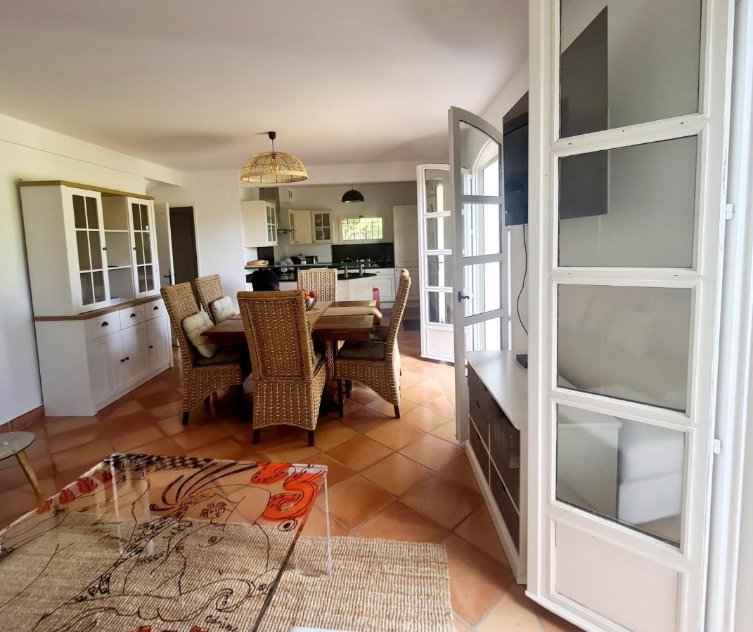 Superbe Villa-Domaine Avec Golf Piscine Et Tennis Saint-Cyr-sur-Mer Luaran gambar