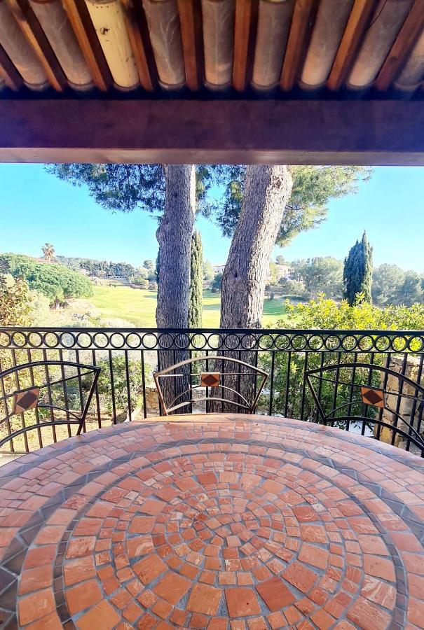 Superbe Villa-Domaine Avec Golf Piscine Et Tennis Saint-Cyr-sur-Mer Luaran gambar