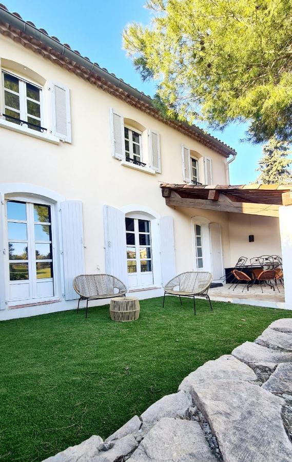 Superbe Villa-Domaine Avec Golf Piscine Et Tennis Saint-Cyr-sur-Mer Luaran gambar