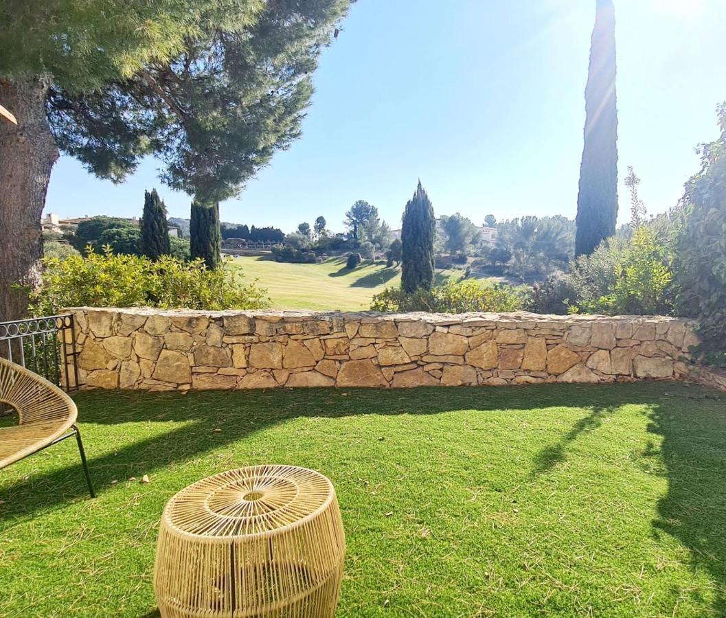 Superbe Villa-Domaine Avec Golf Piscine Et Tennis Saint-Cyr-sur-Mer Luaran gambar