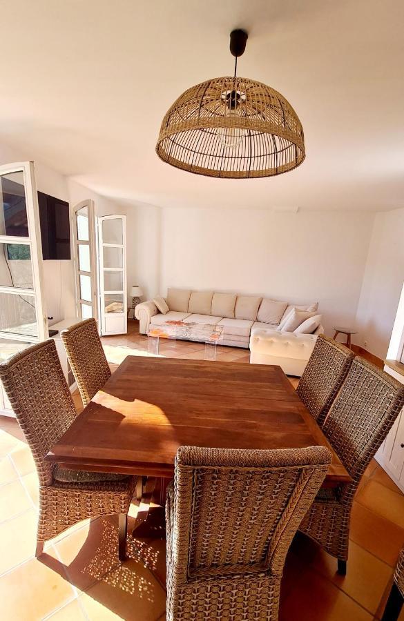 Superbe Villa-Domaine Avec Golf Piscine Et Tennis Saint-Cyr-sur-Mer Luaran gambar