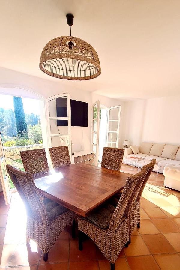 Superbe Villa-Domaine Avec Golf Piscine Et Tennis Saint-Cyr-sur-Mer Luaran gambar